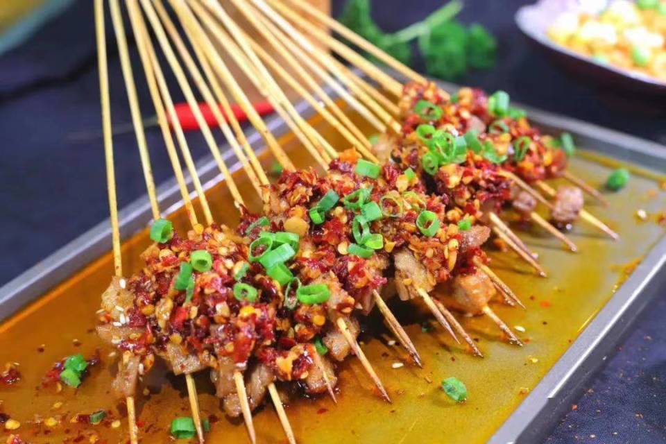 恭喜遇见俊公子烈火牛肉荣获2023怀化市麻阳苗族自治县【舌尖上的美食