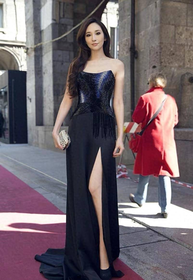 6年4胎,被誉为"富豪生育工具",如今吴佩慈活成了一个笑话吗?