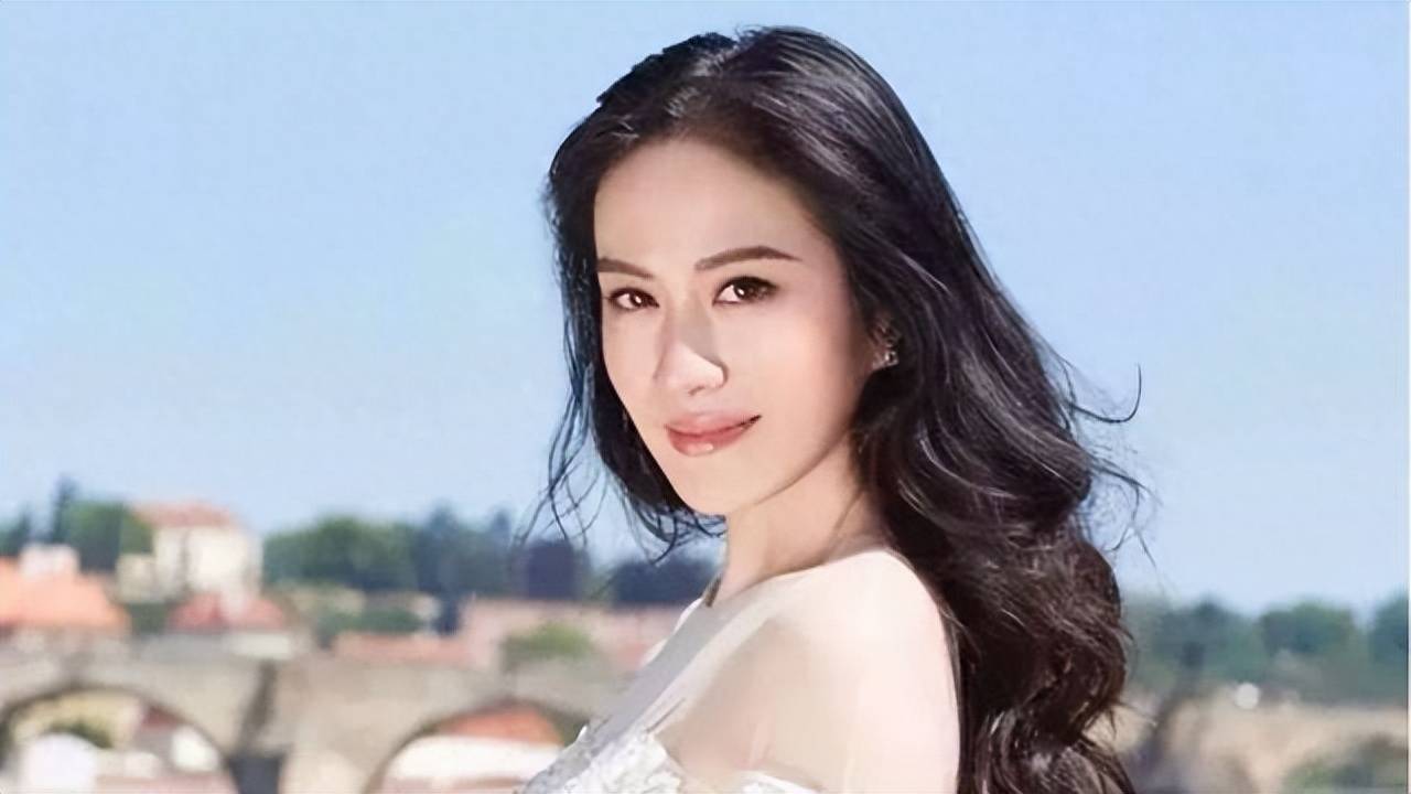 43岁叶璇当亚运会志愿者!