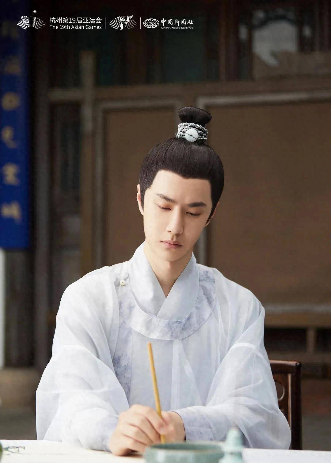 26娱瓜:王一博肖战朱一龙许凯杨超越丁禹兮刘学义王俊凯蔡文静_活动