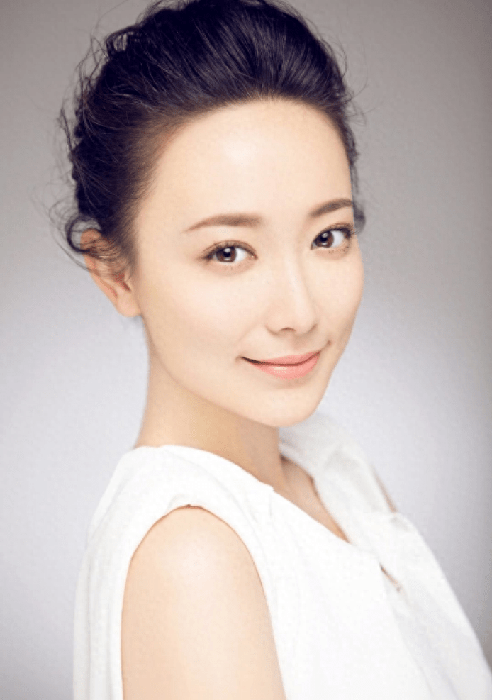 戴春荣:25岁嫁给初恋,和丈夫恩爱37年零绯闻,与女儿女婿住对门_角色