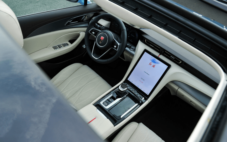 刷新用户健康体验新高度 红旗hs5/hs3/h5/e-qm5获首批"零甲醛"汽车