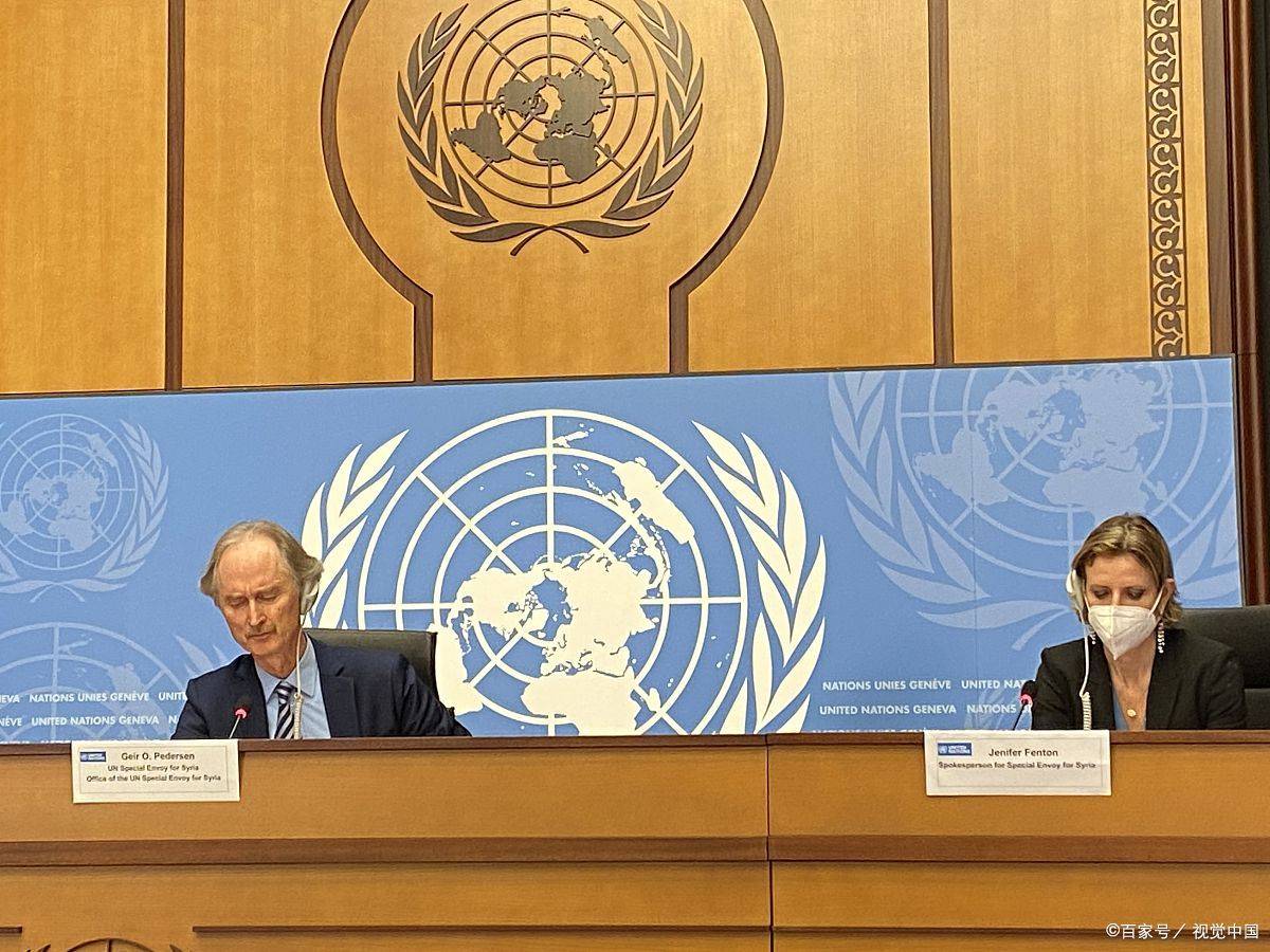 联合国安理会举行会议,中方代表就欧洲地中海难民问题发表了呼吁.