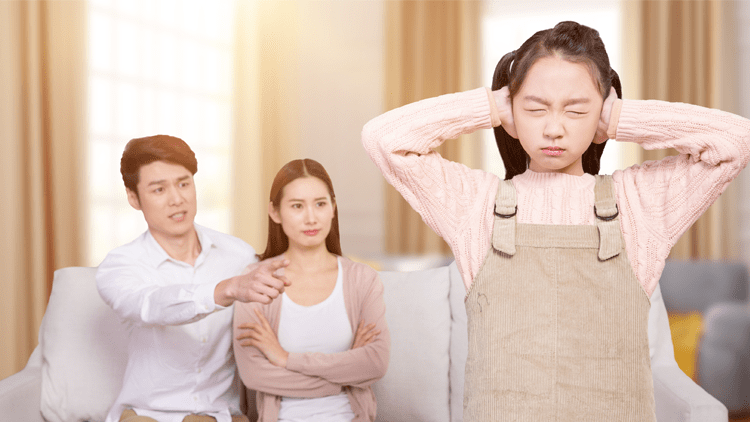 聚焦中国式亲子关系!_父母_孩子_成长