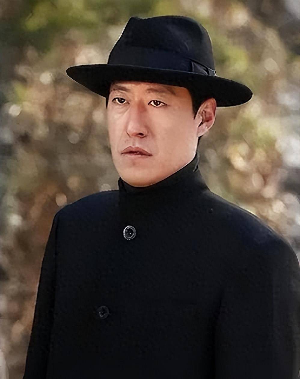 或许,再多的名和利都救不了48岁的于震!_于珍_伯妮_新月