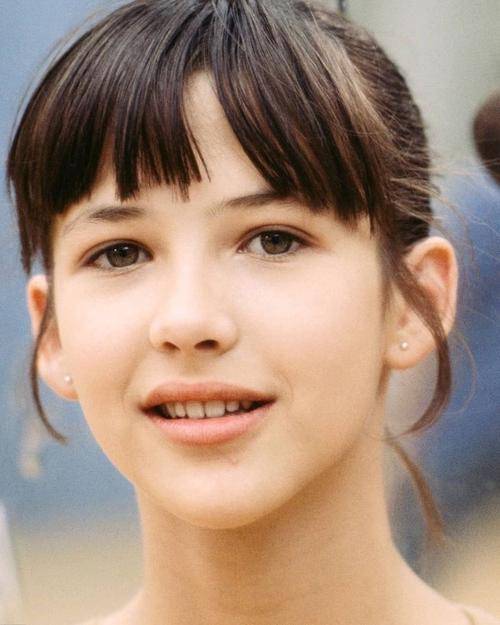 56岁苏菲玛索,依旧饱满性感女人味十足!_魅力_才华_艺术