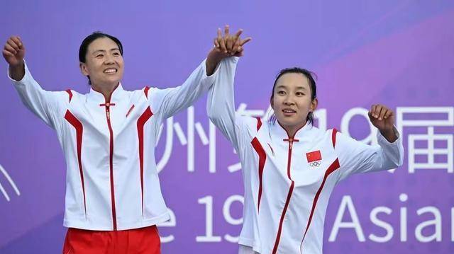 历时13年,中国名将薛晨再夺冠,央视与人民日报给予高度赞扬_组合_亚运