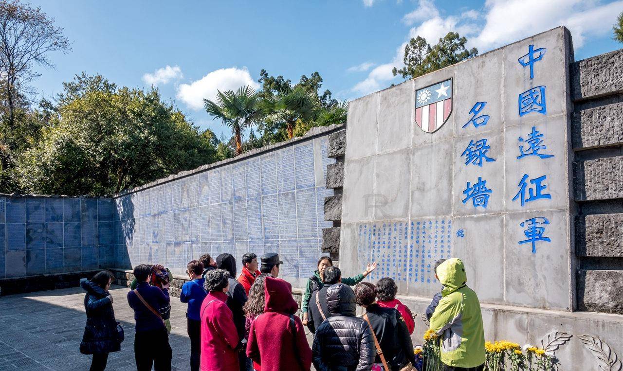 墓园,也是国内除了中山陵外唯一可以悬挂国民党党旗青天白日旗的地方