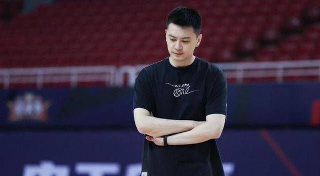cba官方公告!杨明最新签约完成,辽篮被球迷攻击,郭要走?