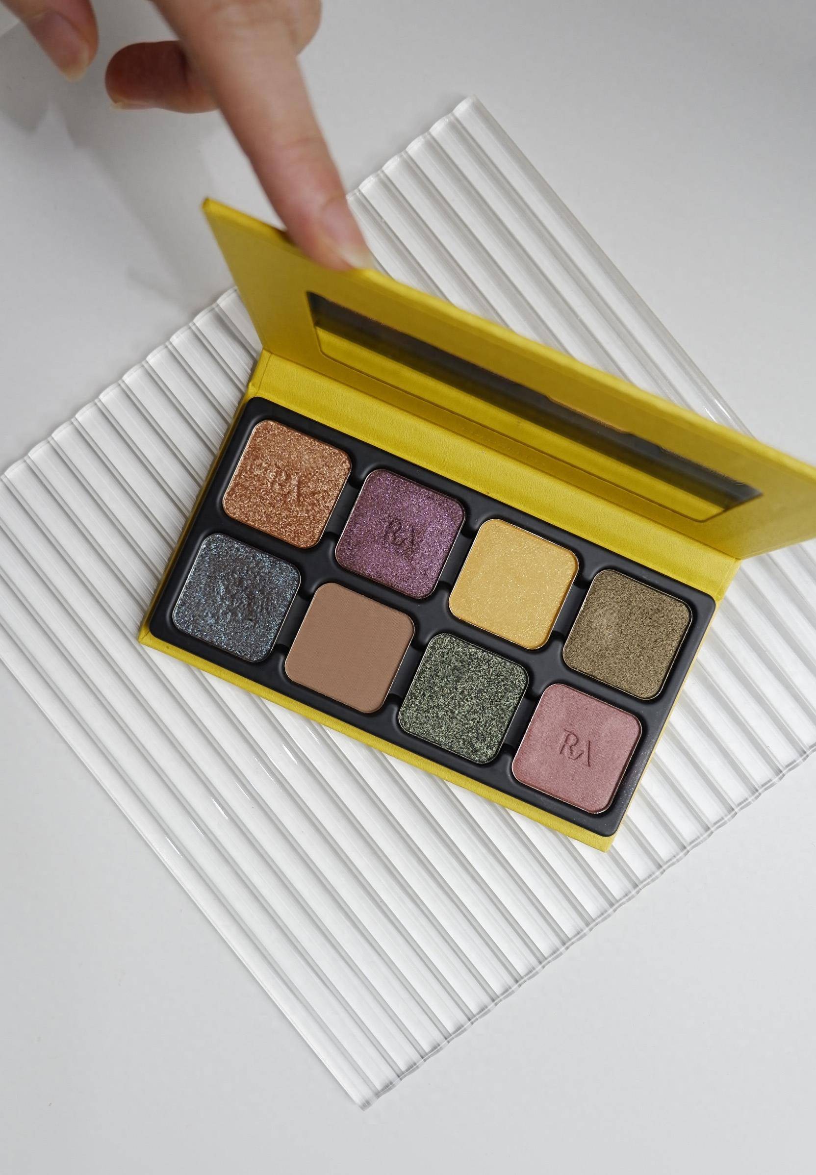 从花西子事件来看看如何选择质优价廉的家用彩妆_眉笔_价格_评价