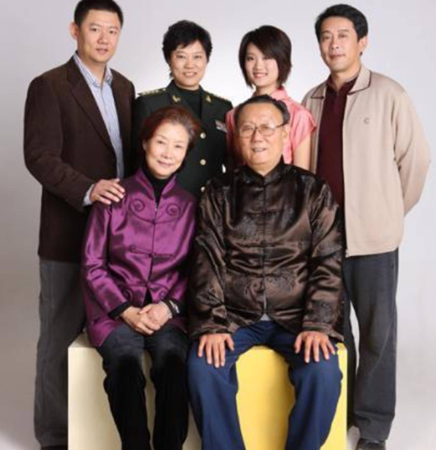 儿子是导演儿媳是国际影后,女儿更是国人骄傲_吴桂苓_何琳_婆婆
