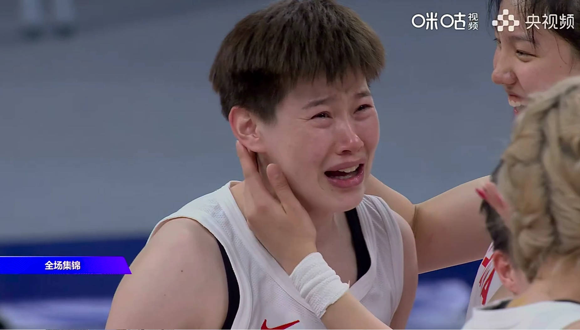 杜锋盛赞女篮,特别是对一人给予很高评价_中国队_日本_三分球