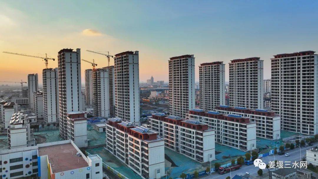 【售楼部】泰州朗悦湾花园售楼处电话丨24小时电话丨售楼处地址丨全新