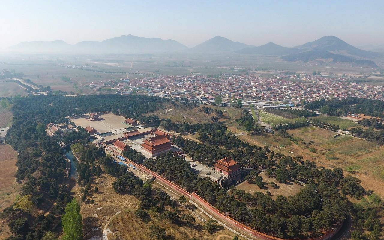 "十全老人"乾隆陵墓:图3才是乾隆真正长相,图9棺