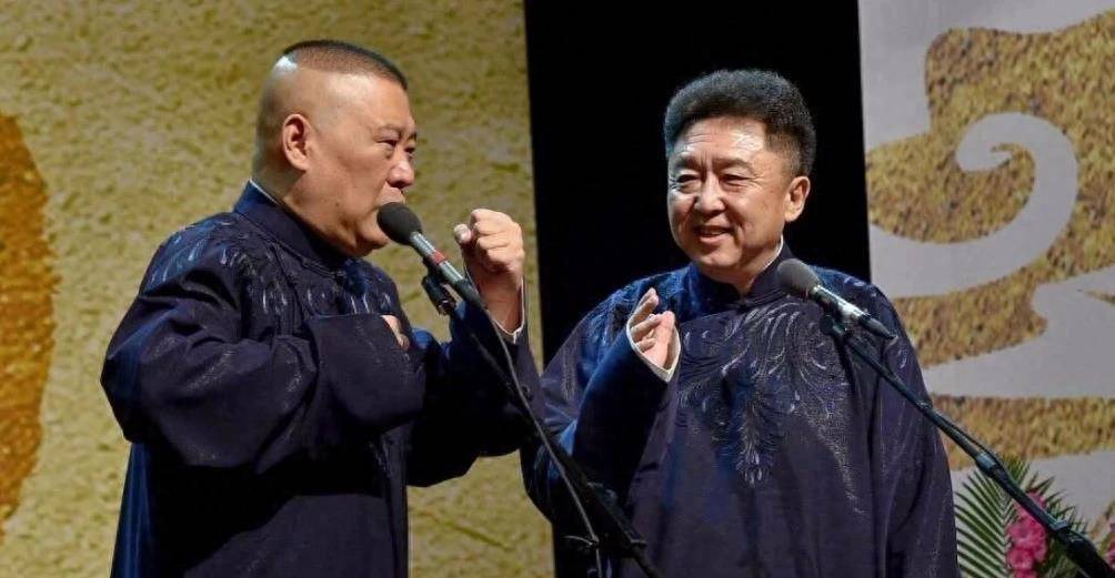 为什么主流相声界只骂郭德纲，却对搭档于谦只字不提？