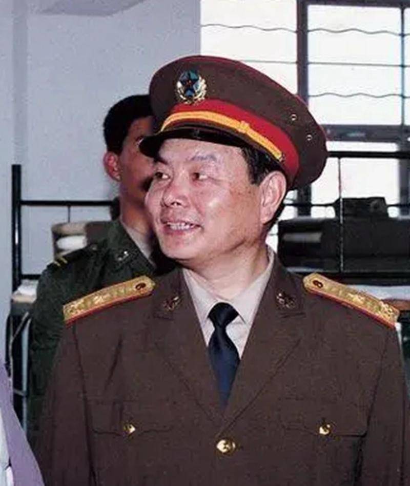 在陈显华将军之后,温玉柱以及刘镇武陆续担任了42集团军军长的职务,为