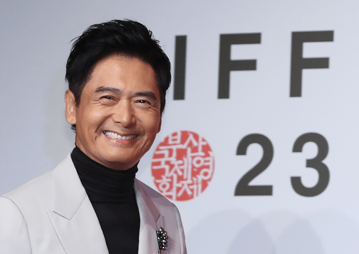 周润发迷惑发言大败好感,港媒落井下石扒其黑料,当事人发声力挺