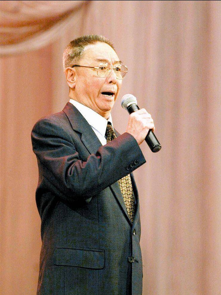 样板戏以及革命现代戏创排时期的"十大头牌"_沙家浜_裘盛戎_赵燕侠