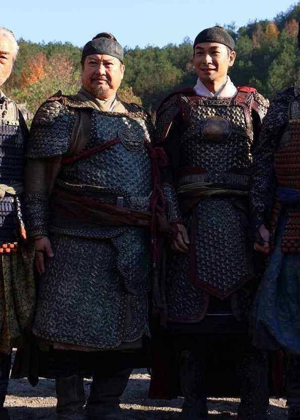 娶小妾被老婆发现后,老婆提着菜刀追得他四处逃窜_戚继光_戚夫人_戚家