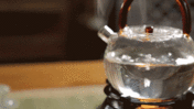 泡茶用水对味道的影响：你知道吗？
