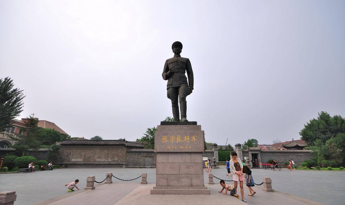 南北纵向排列布局,目前是为东北地区规模最大,保存最为完好的名人故居