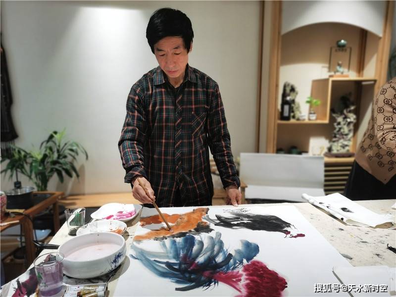 天水市茶叶流通协会举办书画笔会走进会员单位助力企业文化宣传