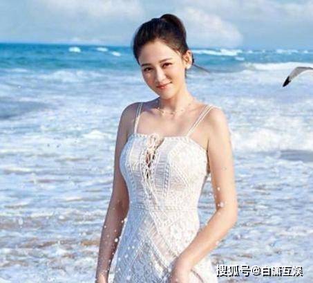 陈乔恩夫妇庆祝相恋4周年,同乘热气球秀恩爱,40°c穿呢子凹造型_爱情