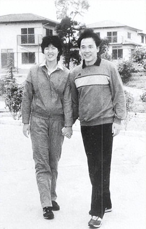 生活中的郎平:年逾五旬找到真爱,再婚让她成幸福小女人_王育成_女儿