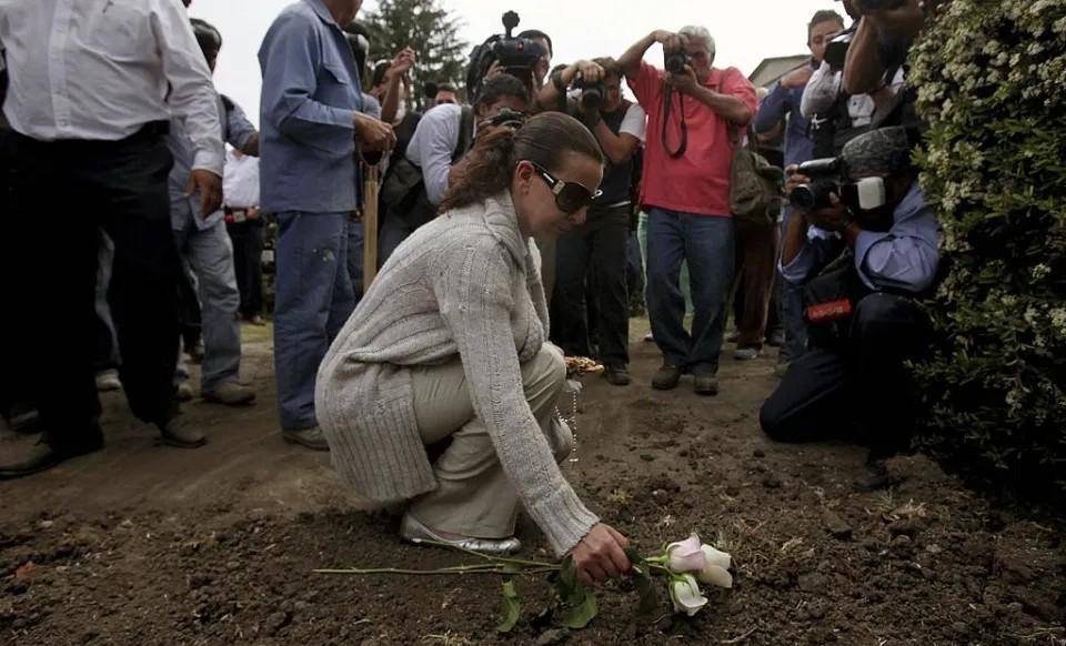 4岁女童卧室离奇失踪,十天后遗体出现在床边,墨西哥宝莱特事件_毛里