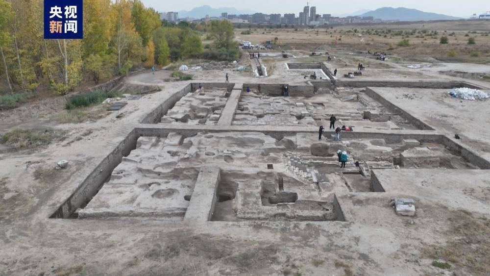 “皇城”辽上京考古发现一处东向院落遗址
