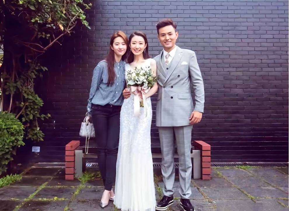 刘亦菲的简单大方，尊重他人的最好体现