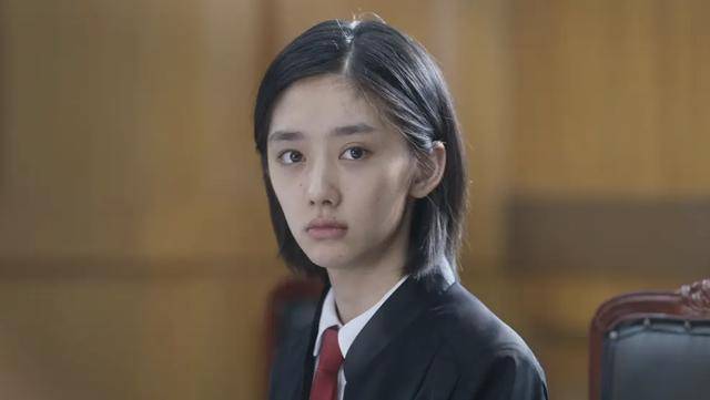 看完电影《我经过风暴》,我不吐不快,国产片这么拍真没希望_佟丽娅