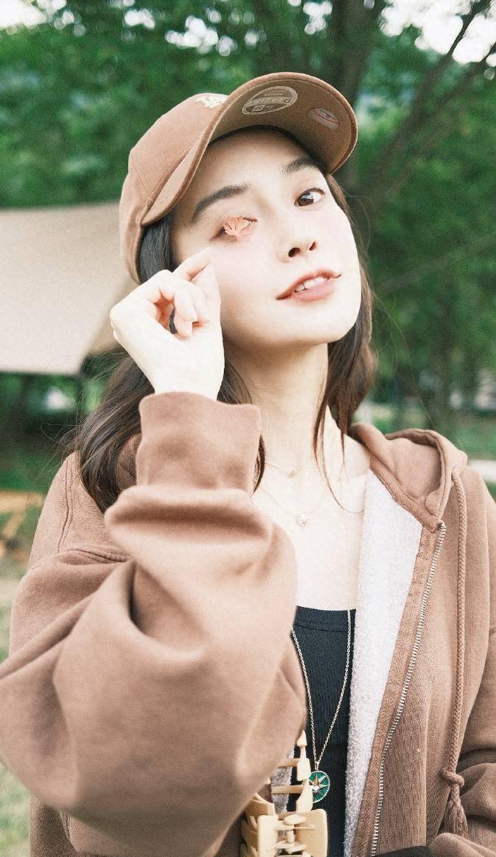 分手后,杨颖颜值资源双下滑,与小鲜肉传出绯闻_面部_下巴_肌肉