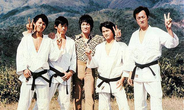 1997年,"僵尸道长"林正英去世,死因细节曝光,与拍鬼片有关系_李小龙_