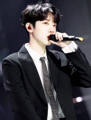 他们在组合里面称雄称霸,只因各有特长_金有谦_哥哥_吴世勋