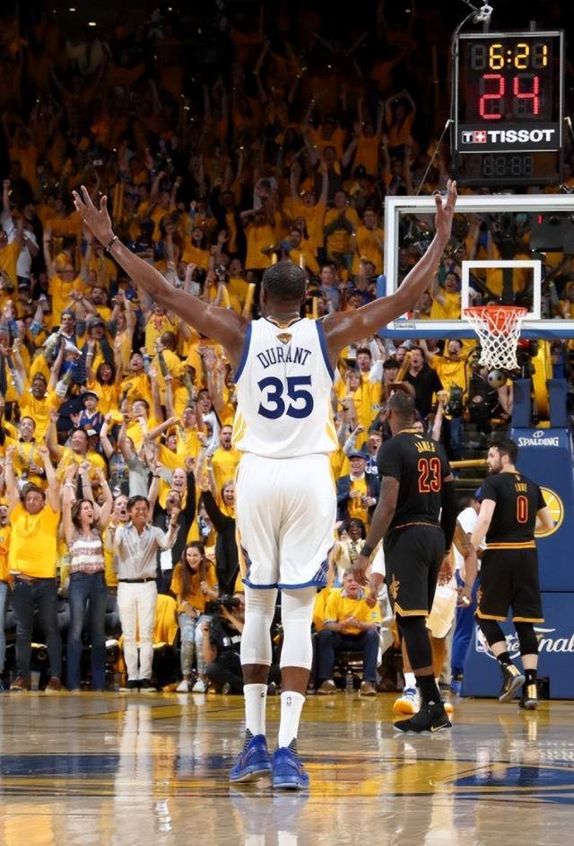 杜兰特:勇士应该退役35号球衣 我是拿fmvp最多的球员_时光_金州_因为