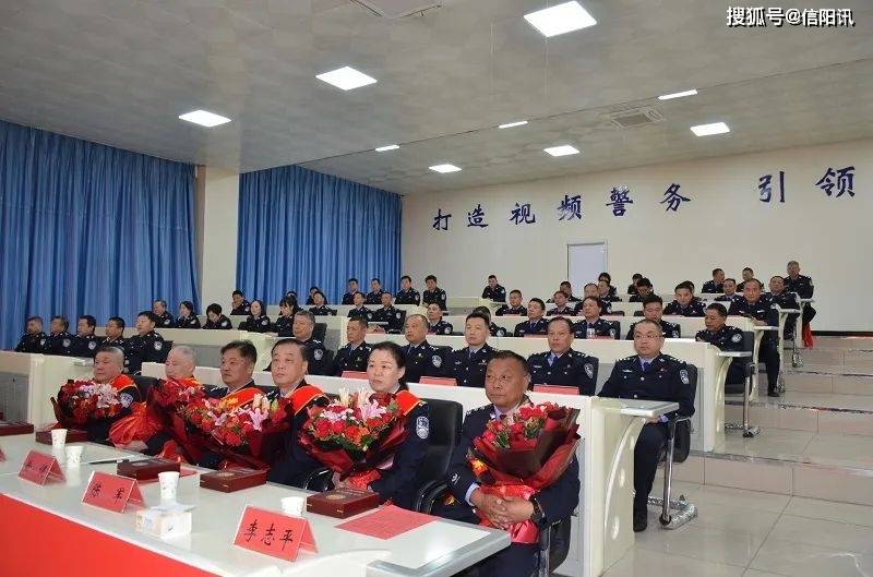 刘易强希望老干部,老党员,老同志继续发挥好政治优势和特殊作用,用永