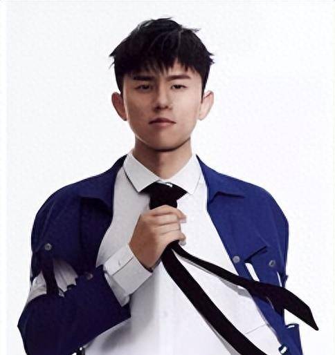 出生在小县城,却立足在上海滩,张杰:"我的成功离不开谢娜 "_刘烨_母亲