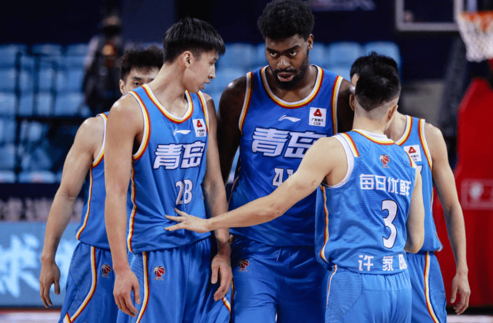 青岛队险胜同曦,外援提前犯规绝杀,西热力江遭遇两连败_比赛_胜利