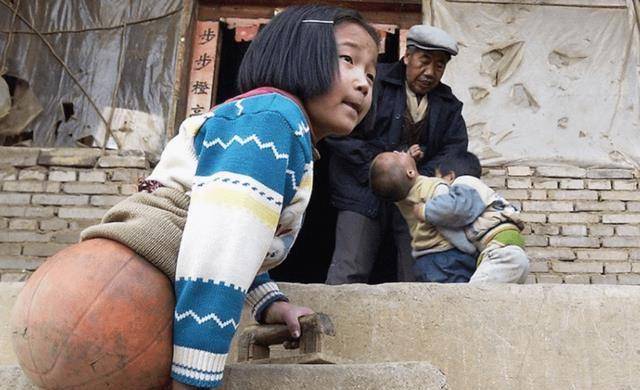 钱红艳一家人都是诚实,有责任心的农村人.