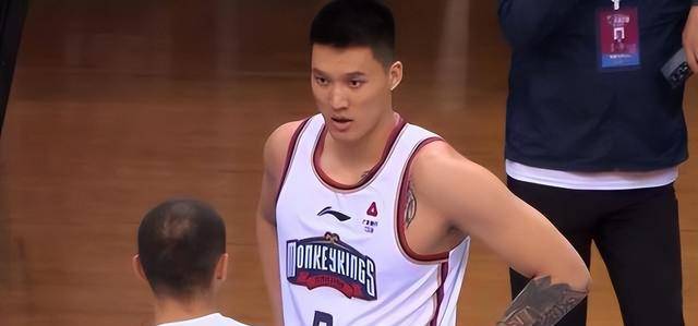 "改换门庭的曾繁日,来到了脾气也很火爆的西热力江门下,上一轮面对