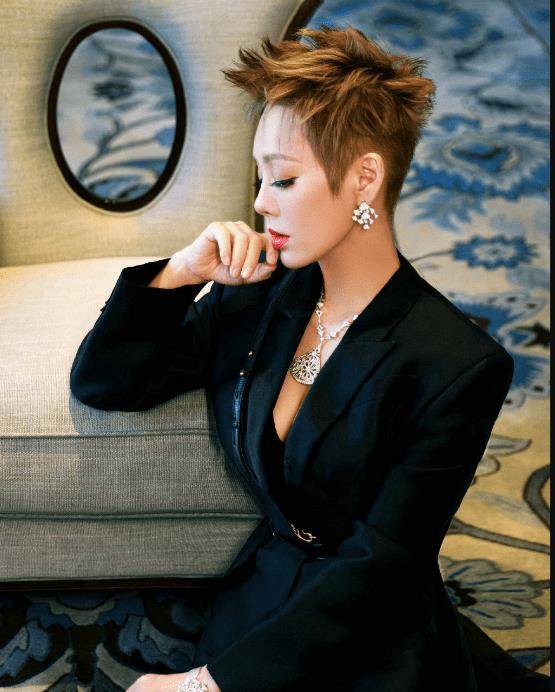 原创宁静女神展现独特魅力,让人陶醉.