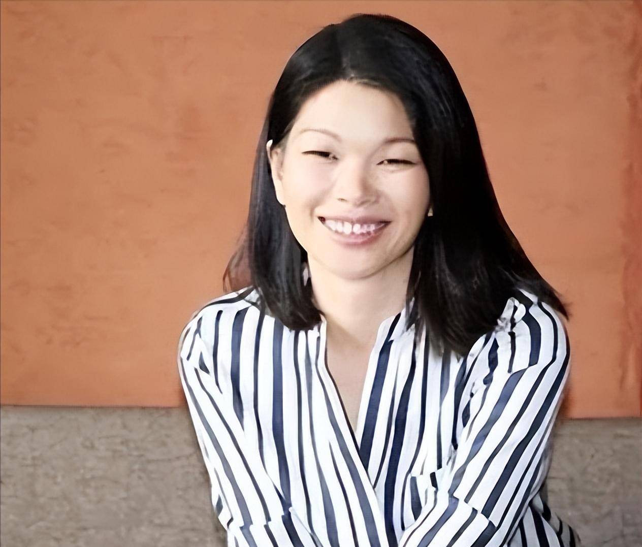 国际超模吕燕,长相不佳,却与法国贵族生下高颜值的混血儿子