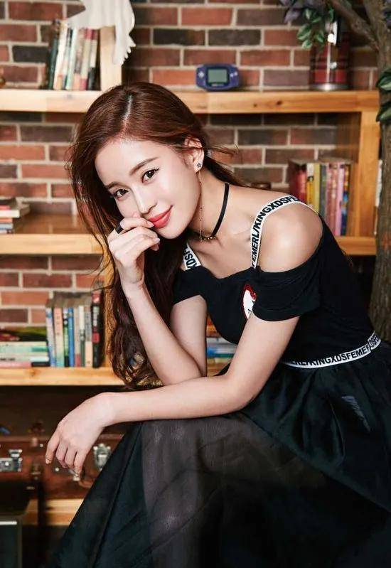 温心出道10年,曾和汤臣一品大公子恋爱,官宣不到一年,就分手?