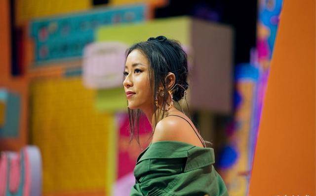 吉克隽逸遭到陌生男人尾随,张玮的一番话遭遇攻击,怒怼不要脸_网友