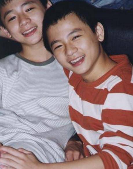 明星是双胞胎的,经常被误认为是一个人_宋一民_兄弟_大民