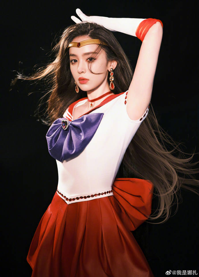 古力娜扎公开行程受期待,化身美少女战士性感妩媚,超高颜值惹人爱