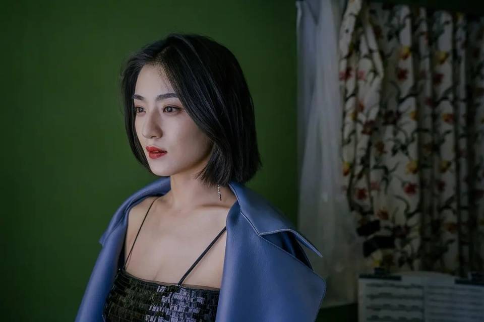 《法医秦明之雨中协奏曲》上映,应昊茗探案追凶,三个女人的复仇_郑植