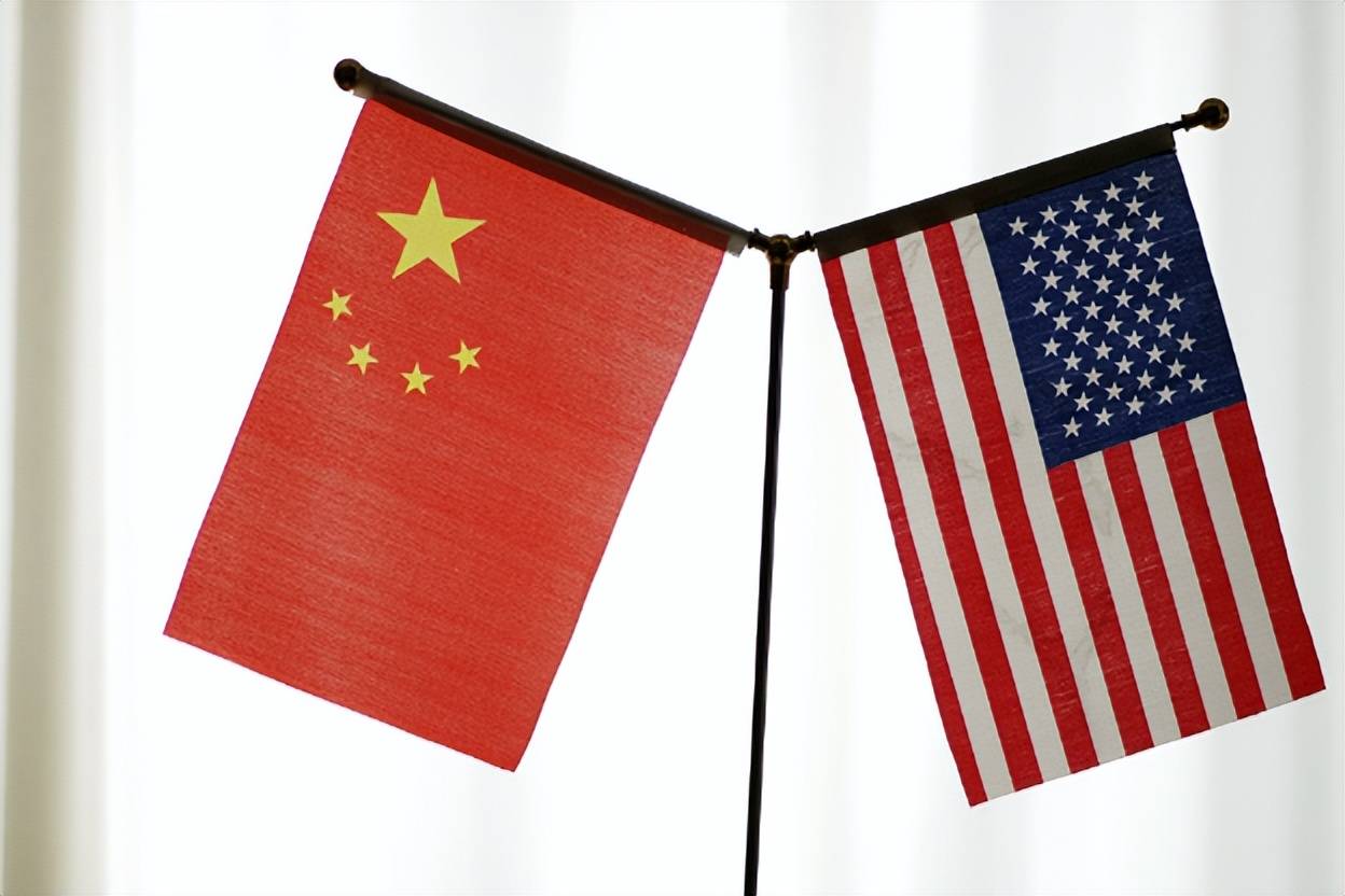 (中国国旗和美国国旗)美国力不从心然而,由于中东爆发了新的战争,美国