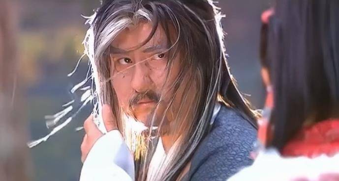 当他摘掉时,弹幕:还是戴上吧_郭襄_古天乐_版本